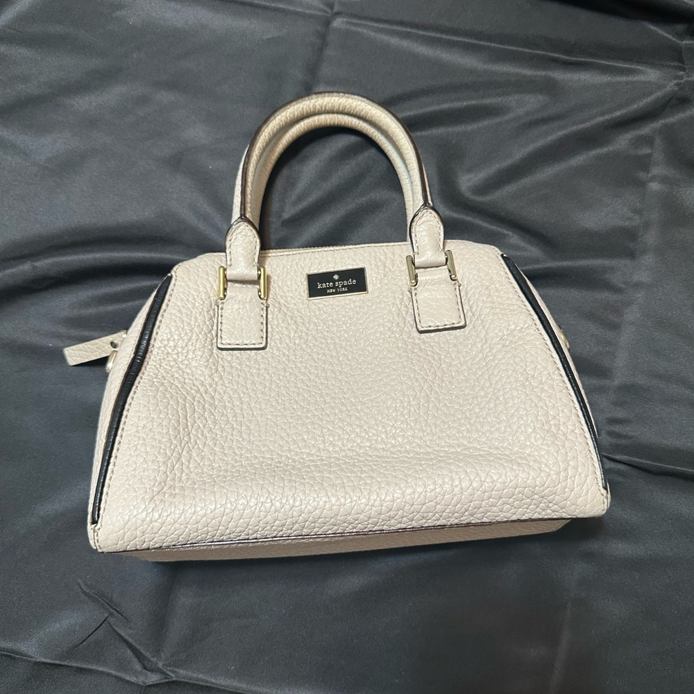 Kate Spade Prospect Place Small Pippa Cream Satchel